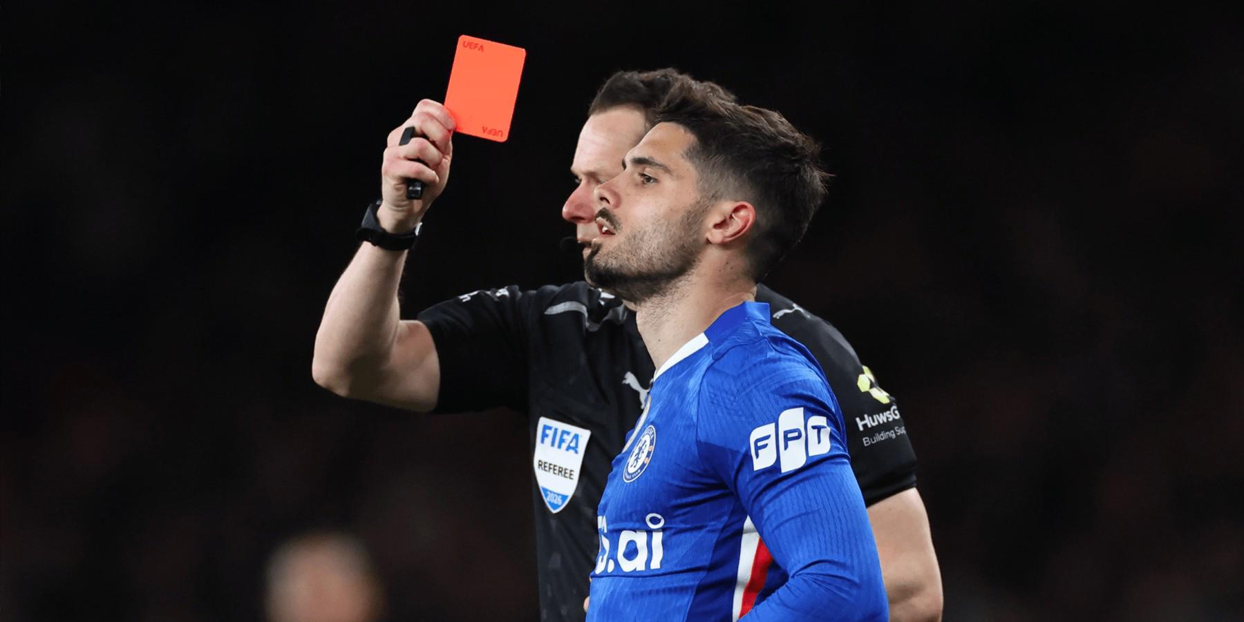 本赛季切尔西在联赛中已吃7张红牌,英超单赛季历史纪录是9张